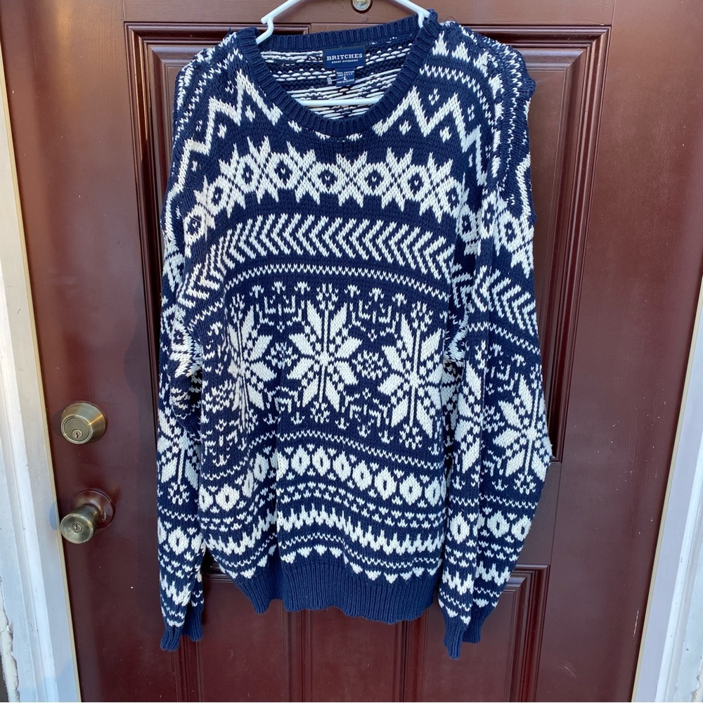 EUC L Britches Great Outdoor navy blue white knit ugly Christmas sweater